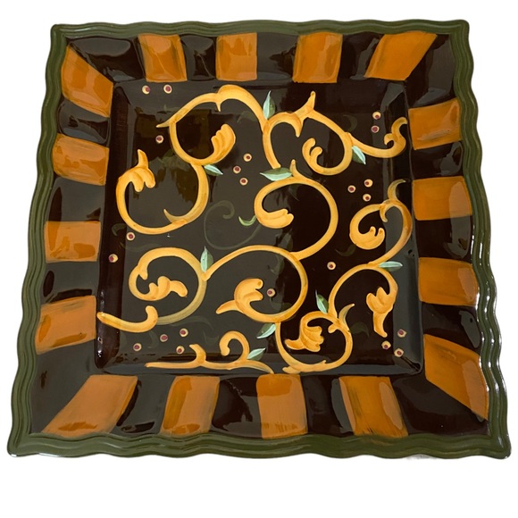 Beautiful Square Plate 11 x 11 - Picture 2 of 7